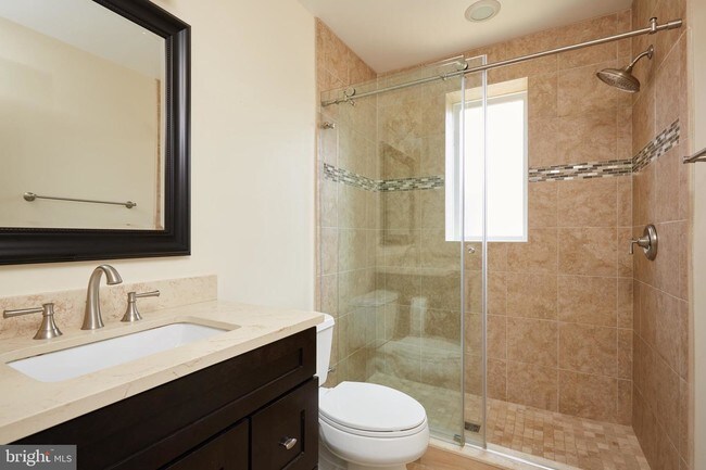 Foto del edificio - 6207 Piney Branch Rd NW