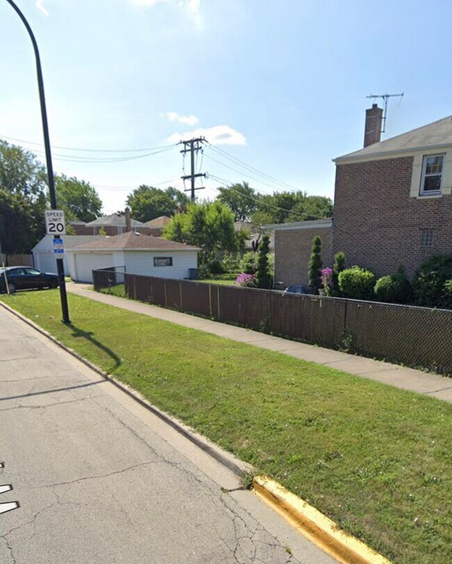 Fenced Yard - 3263 S 58th Ct House