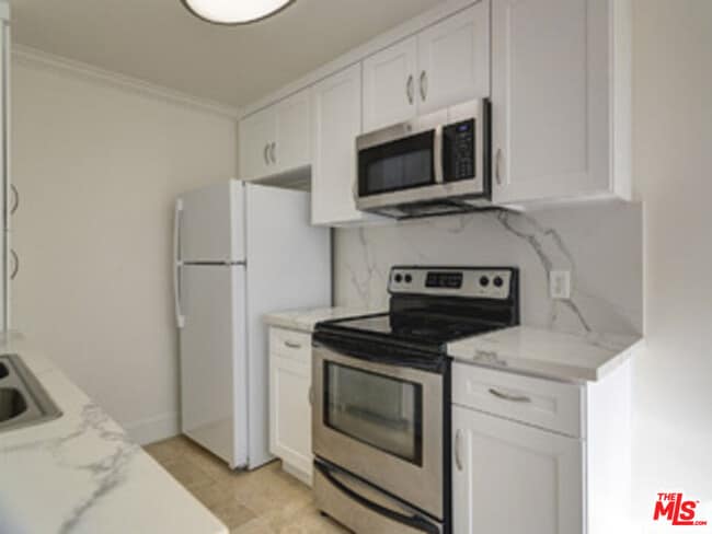 Building Photo - 2884 Sawtelle Blvd