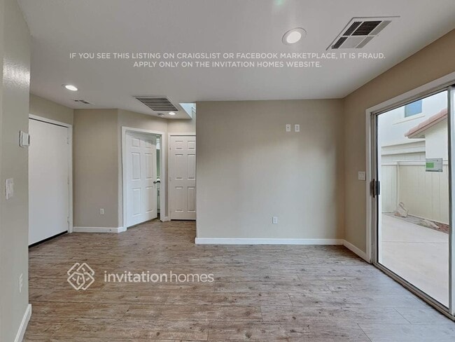 Building Photo - 10437 Chandra Ave