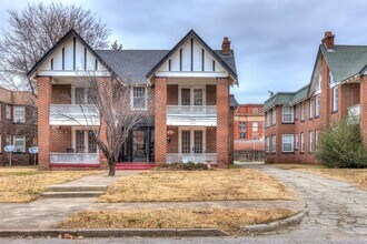 Building Photo - 1413 1/2 NW 17th St