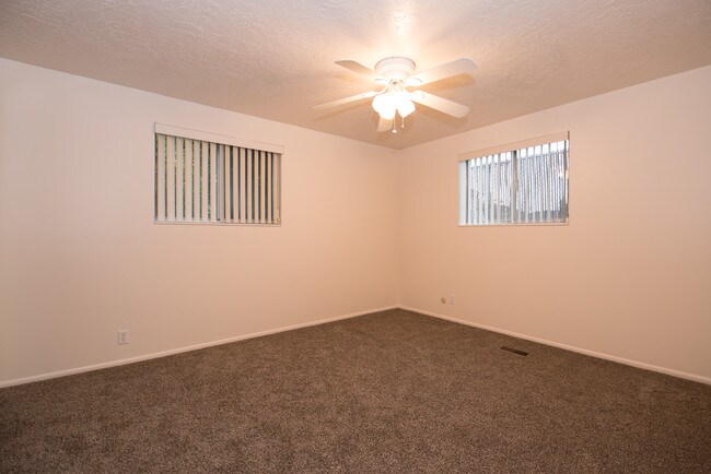Building Photo - 6 W 1500 S
