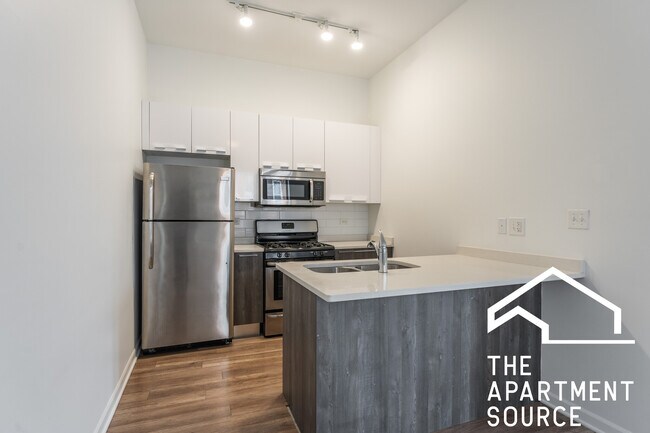 Foto del edificio - 2700 W North Ave