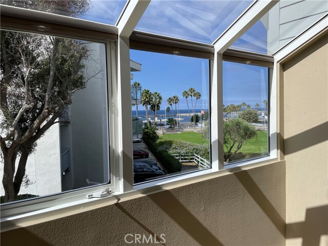 Foto del edificio - 250 The Village