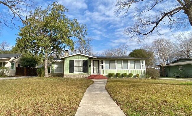 Building Photo - 3 Bedroom/2 Bath Northridge Park Subdivision