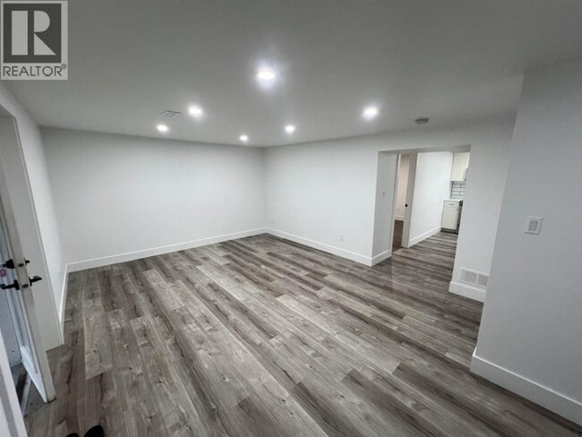 Photo du bâtiment - 23007 Reid Ave