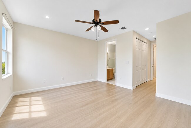 Foto del edificio - 770 Millbrae Ct