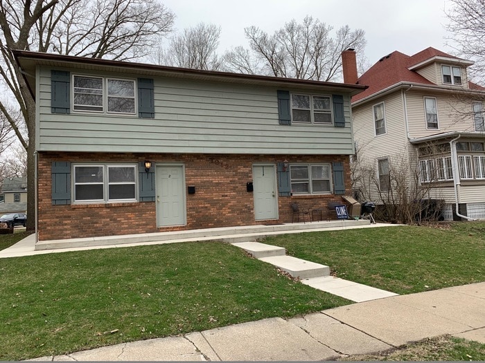 1012 N Prairie St, Bloomington, IL 61701 Townhome Rentals in