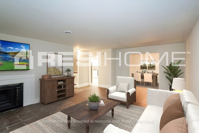 Building Photo - 428 Raintree Dr