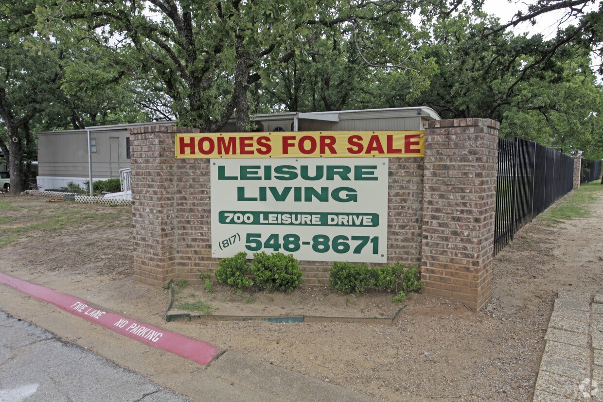Building Photo - Leisure Living MHP