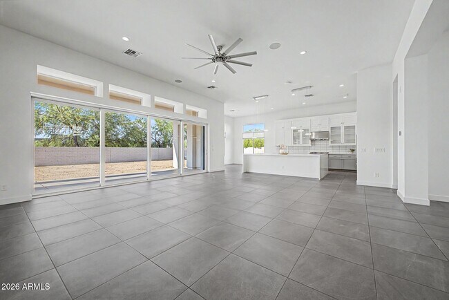 Foto del edificio - 20628 E Marsh Rd