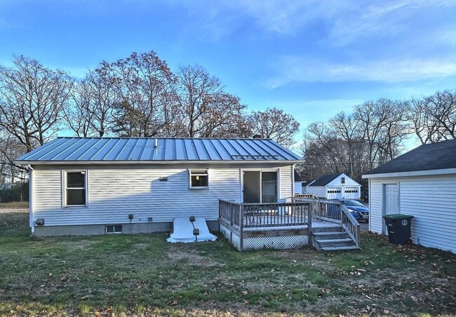 Building Photo - 154 Victory Dr