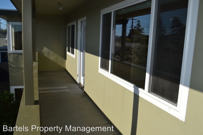 Foto del edificio - 3315-3315 Barrett Ave