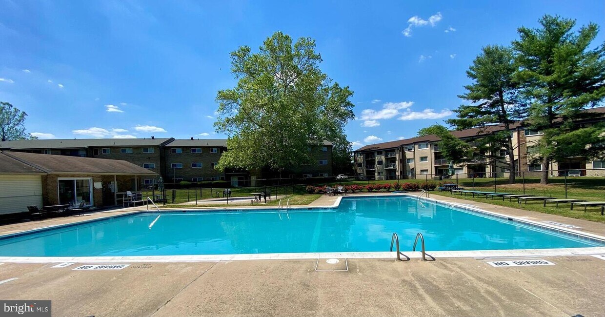 Primary Photo - 356 Gatewater Ct
