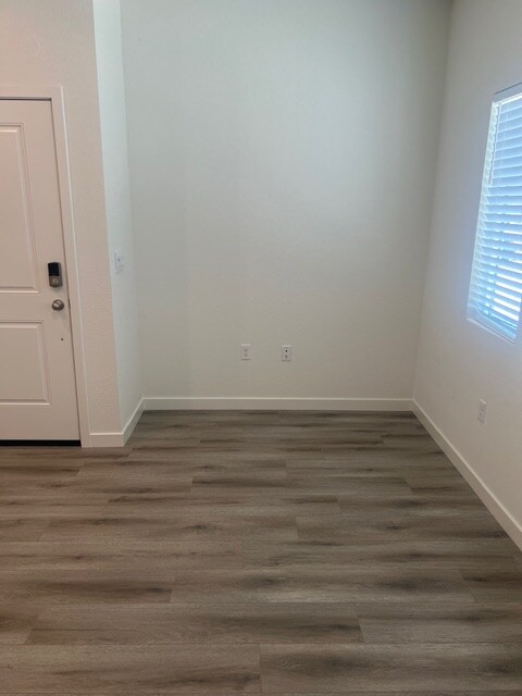 Foto del edificio - 8169 Trapper Rnch Rd