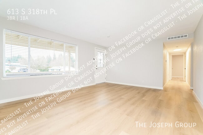 Building Photo - 613 S 318th Pl