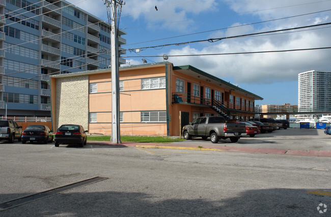 Foto del edificio - Pierre On the Bay