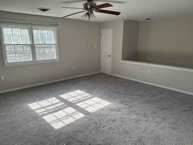 Building Photo - 1501 Yardley Cmn