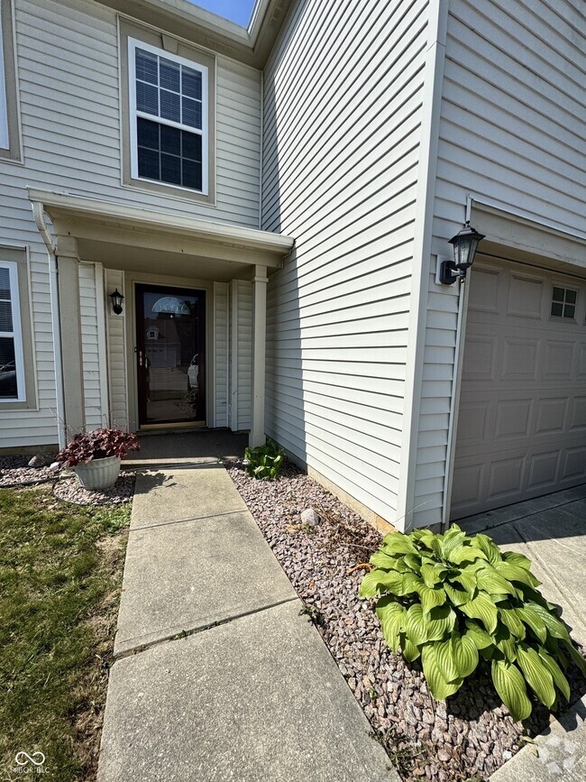 Building Photo - 10797 Miller Dr