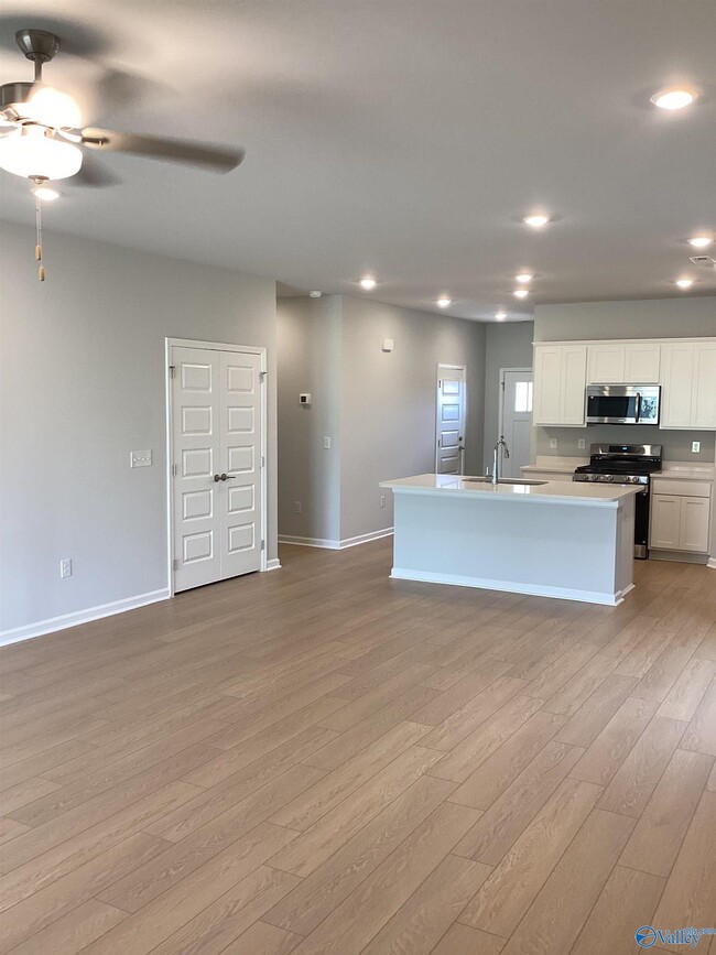 Building Photo - 28589 Whitehall Ln