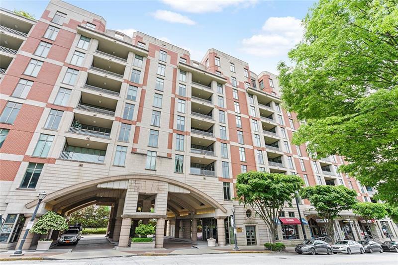Primary Photo - 250 Park Avenue W NW
