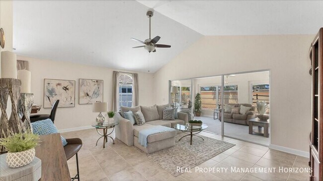 Foto del edificio - 3613 57th Ave Dr W