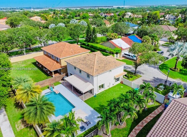 Foto del edificio - 8826 NW 189th Terrace