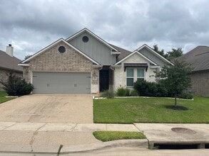 Building Photo - 15619 Long Creek Ln