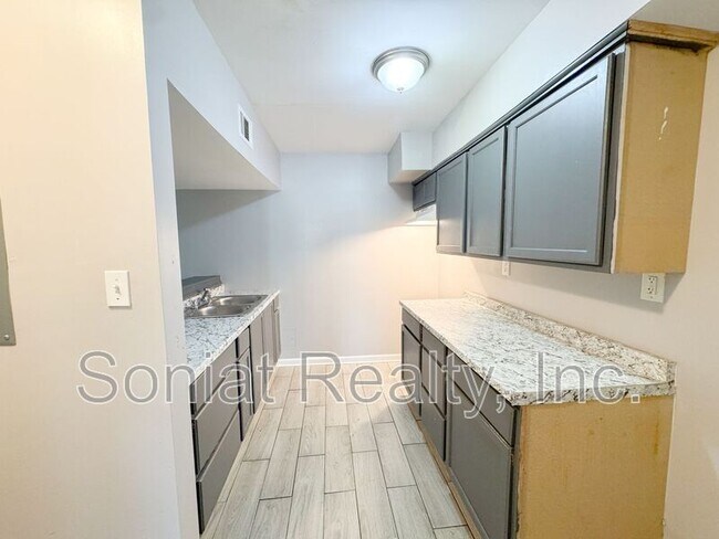 Foto del edificio - 7721 S Coronet Ct
