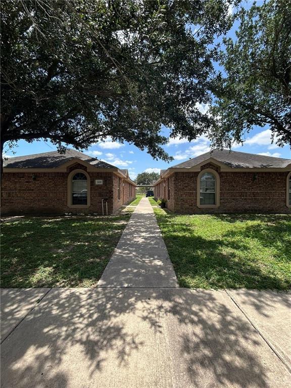 Foto principal - 1608 W Portales Dr