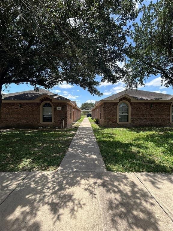 Primary Photo - 1608 W Portales Dr