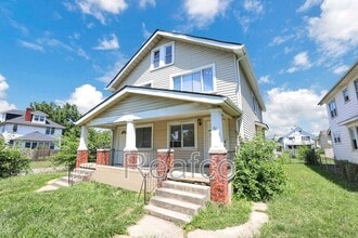 Building Photo - 74 N Powell Ave