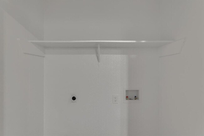 Foto del edificio - 406 Noble Ave