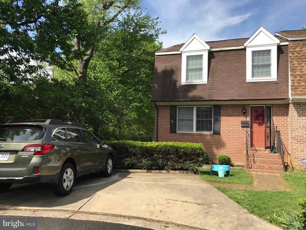 Foto principal - 4620 7th St N