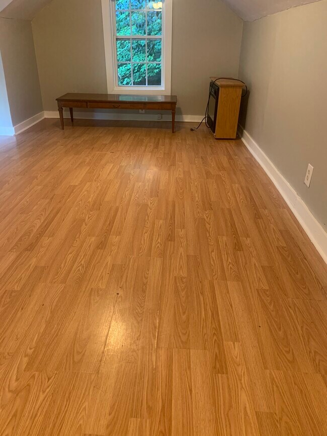 217 Old Turnpike Rd, Banner Elk, NC 28604 House for Rent in Banner