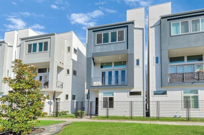 Foto del edificio - 3209 Garrow St