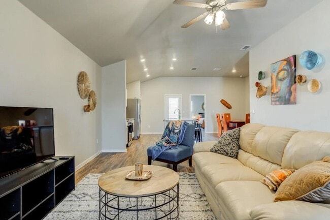 Building Photo - Priced to Lease! Beautiful West Lubbock Home with Modern Finishes, All Appliances Included & Acce...