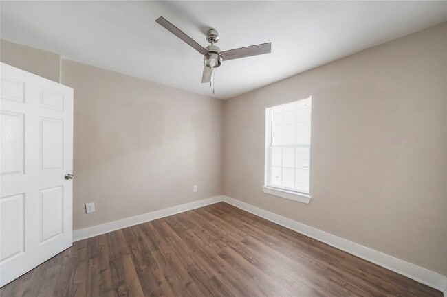 Building Photo - 3820 Lila St