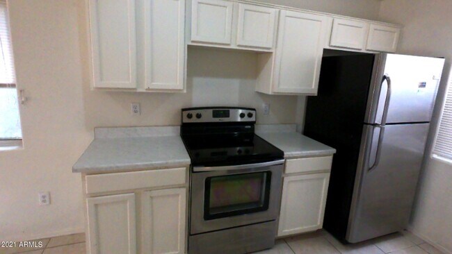 Foto del edificio - 9311 W Monroe St