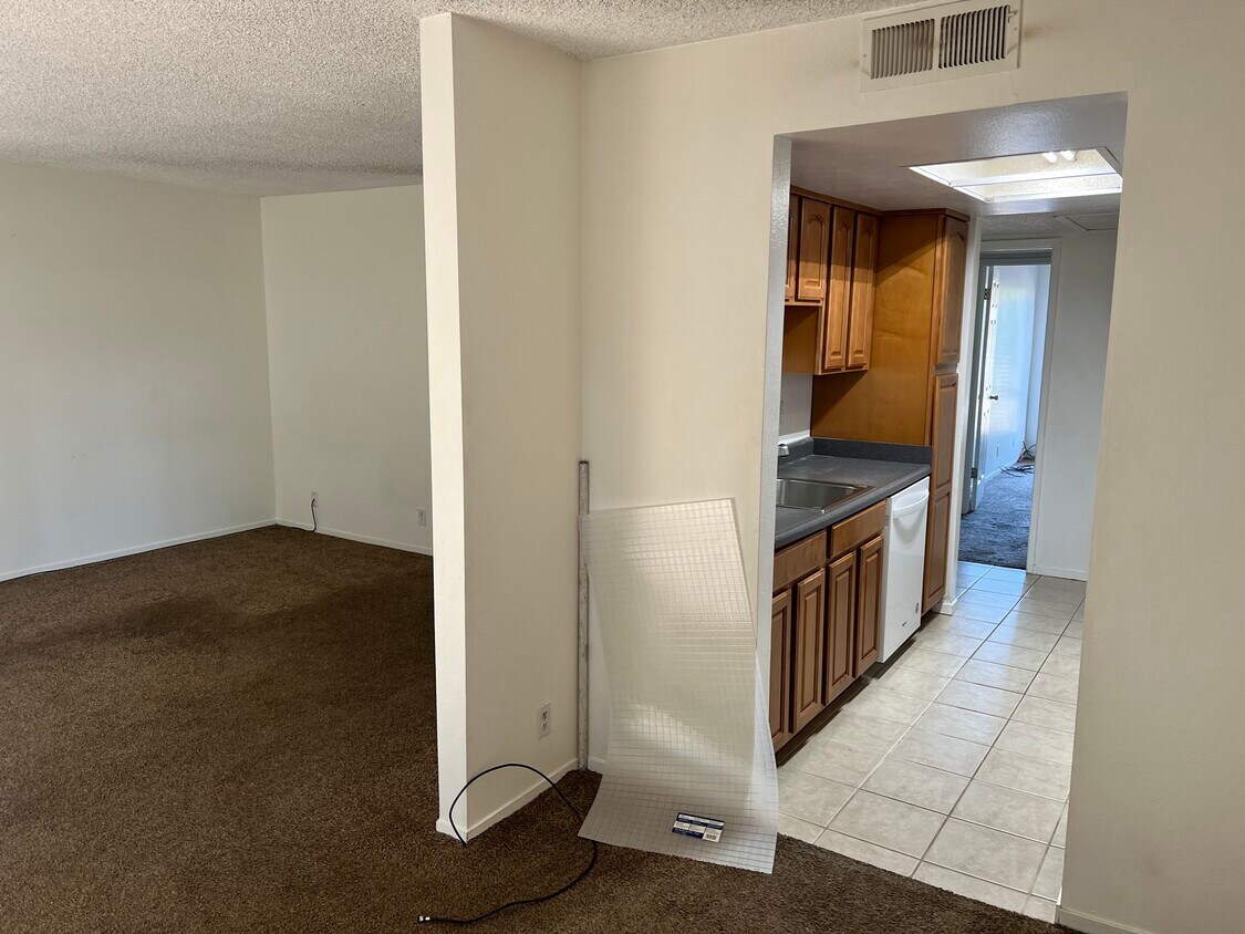 2462 Larkspur Ln Unit 344, Sacramento, CA 95825 Condo for Rent in