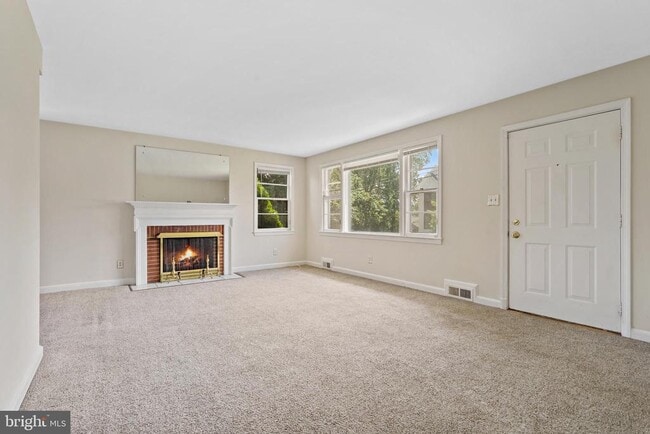 Building Photo - 4145 6th St S