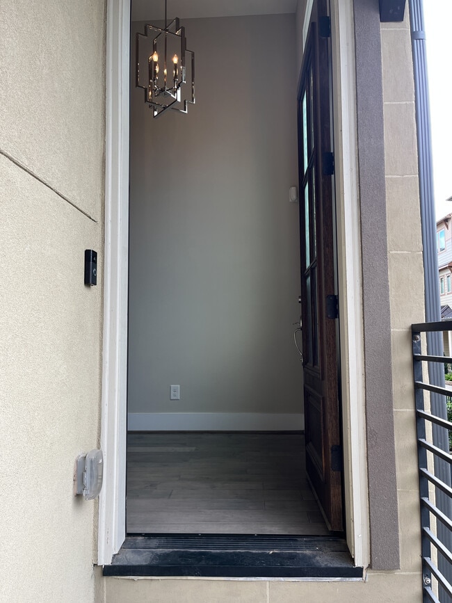 Foto del edificio - 2643 Fountain Key Blvd