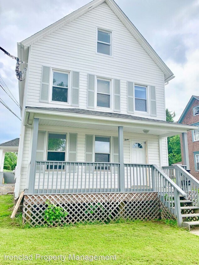 12 Silver St, Middletown, CT 06457 Room for Rent in Middletown, CT