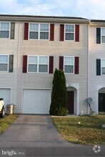 Building Photo - 868 Aztec Dr