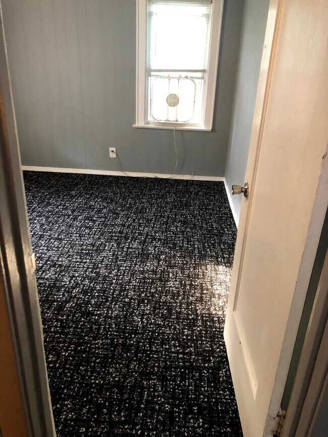 Bedroom 1 - 322 Danberry St