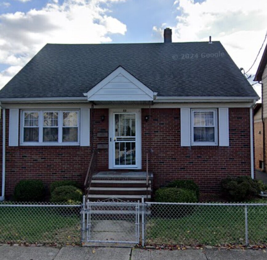 Primary Photo - 33 Washington Ave