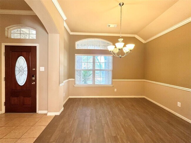 Foto del edificio - 4315 Wellington Grove Ln