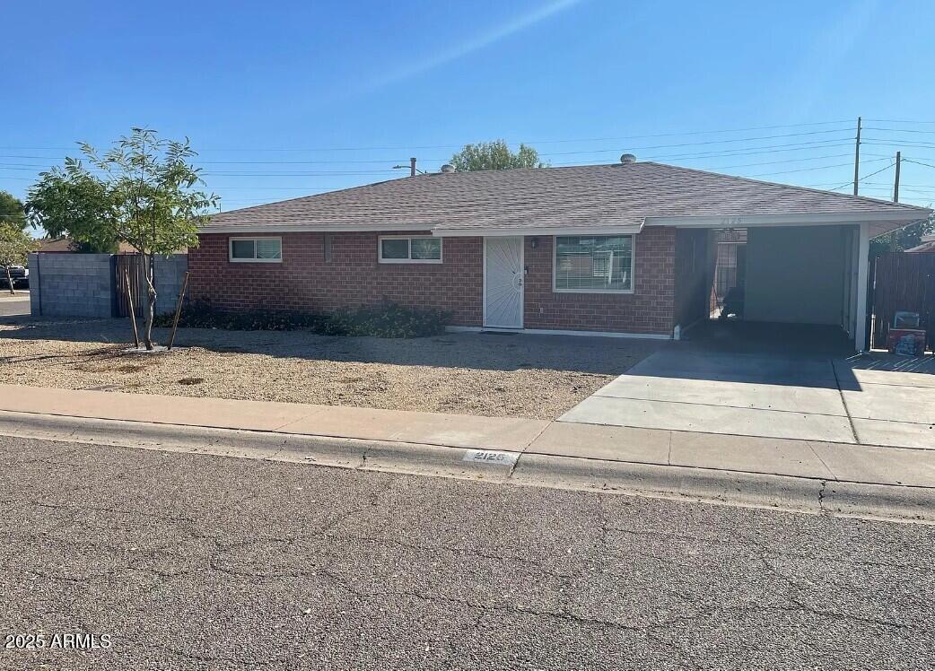 Primary Photo - 2125 W Verde Ln
