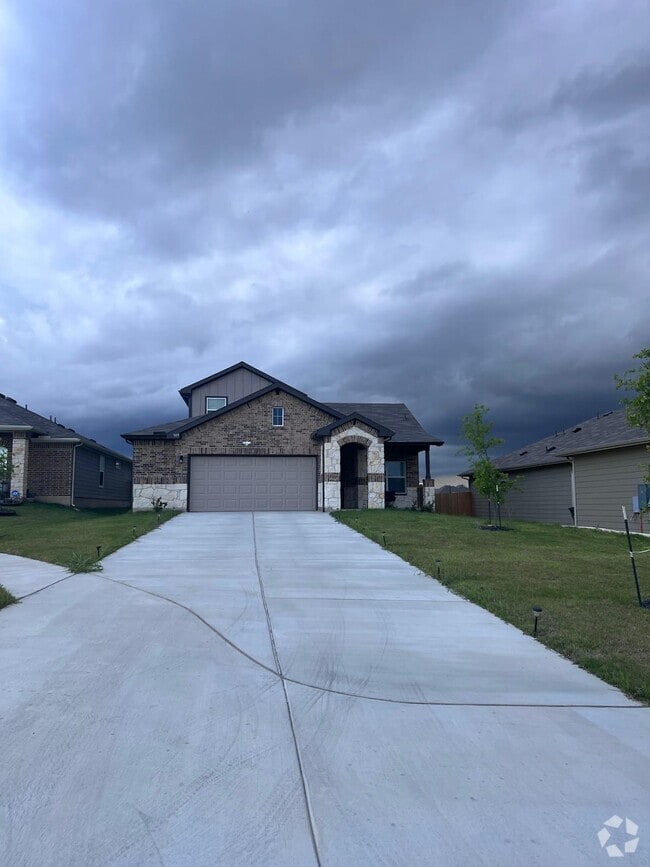 Building Photo - 305 Concho River Dr