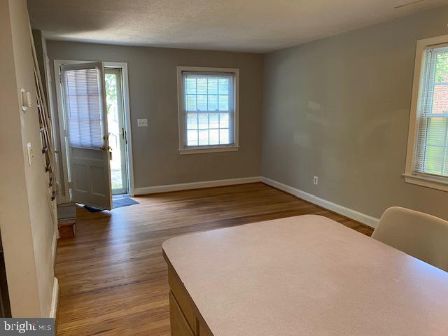 Foto principal - 129 E Linden St